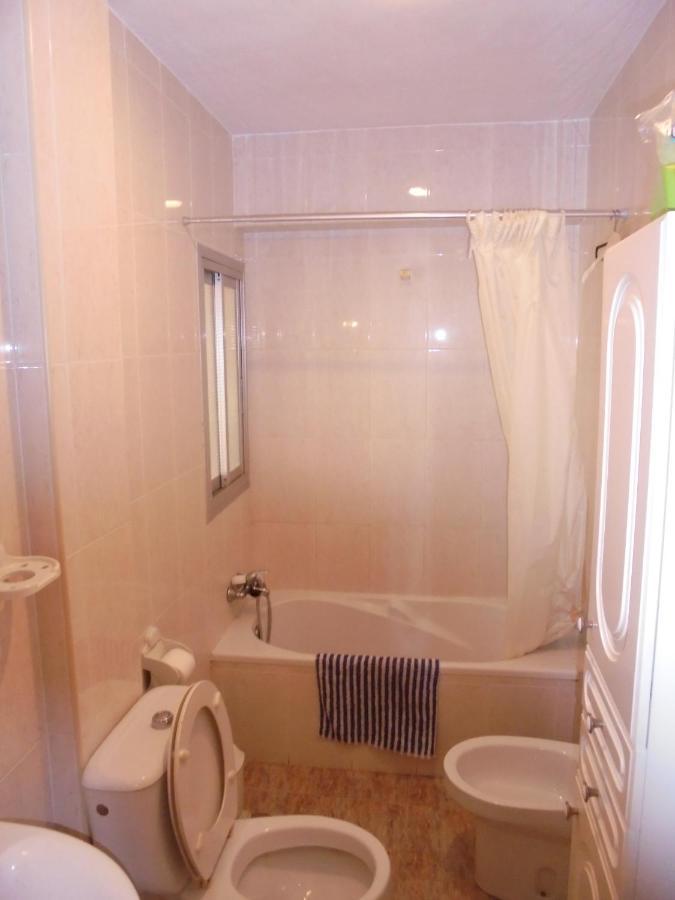 Vivienda Turistica Argollones Apartment Almeria Ngoại thất bức ảnh